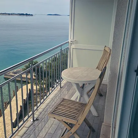 Apartment Jadra With Sea View
